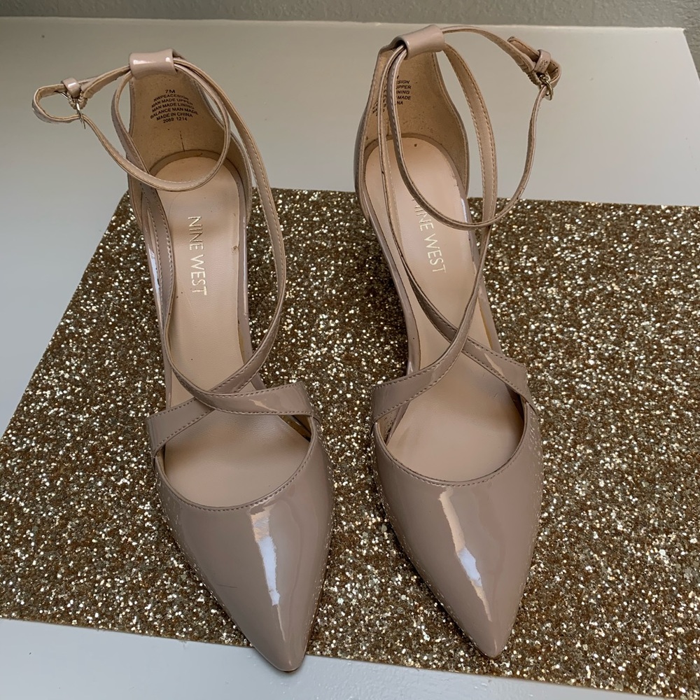 Nine West tan shoes size 7
